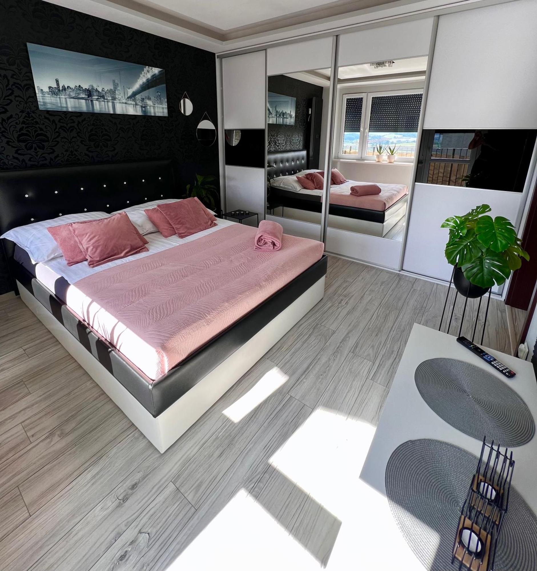 Spoldzielcza 22 Apartament Sky Line Клодзко Экстерьер фото